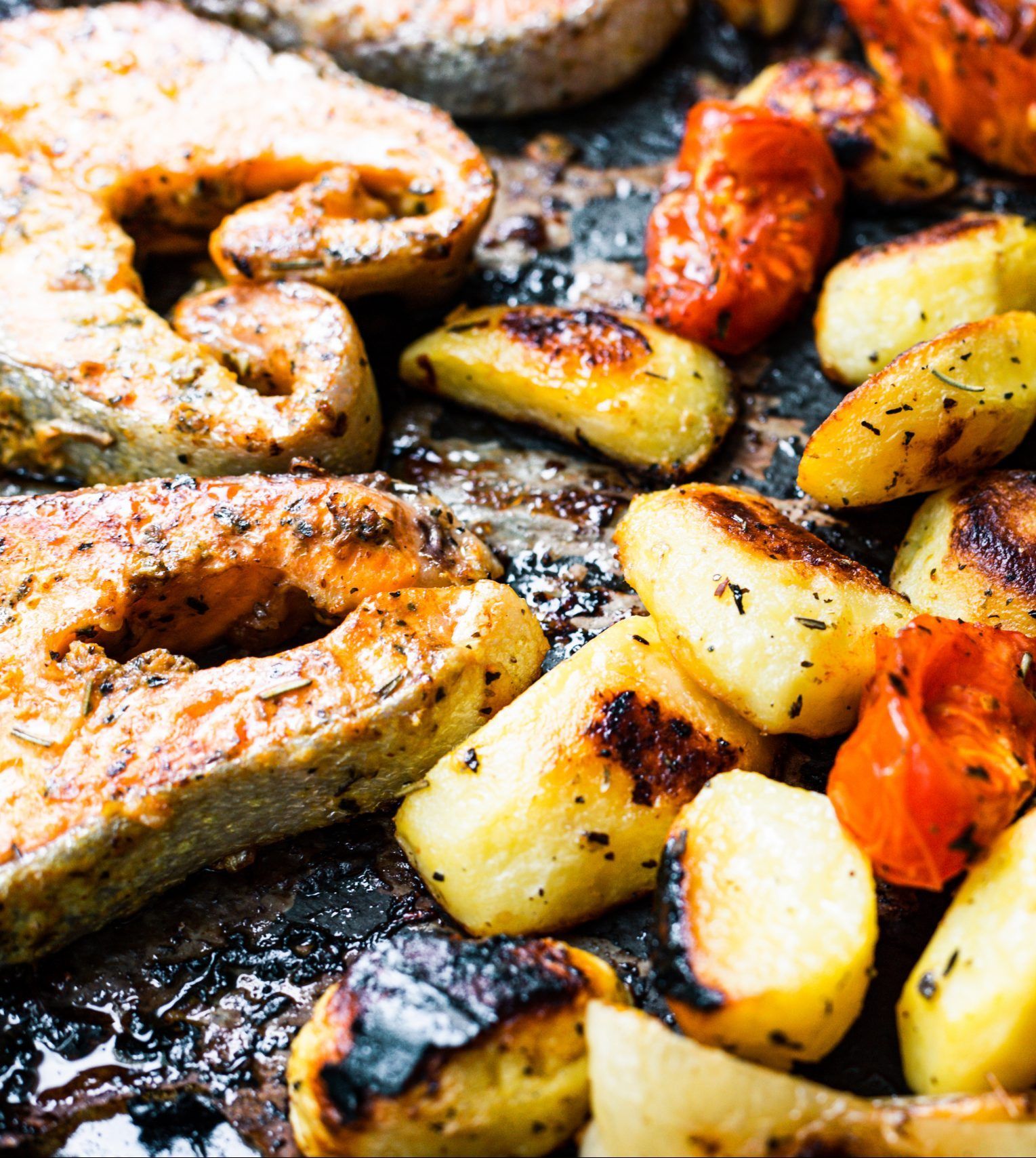 Delicious Lemon-Pepper Salmon Bake